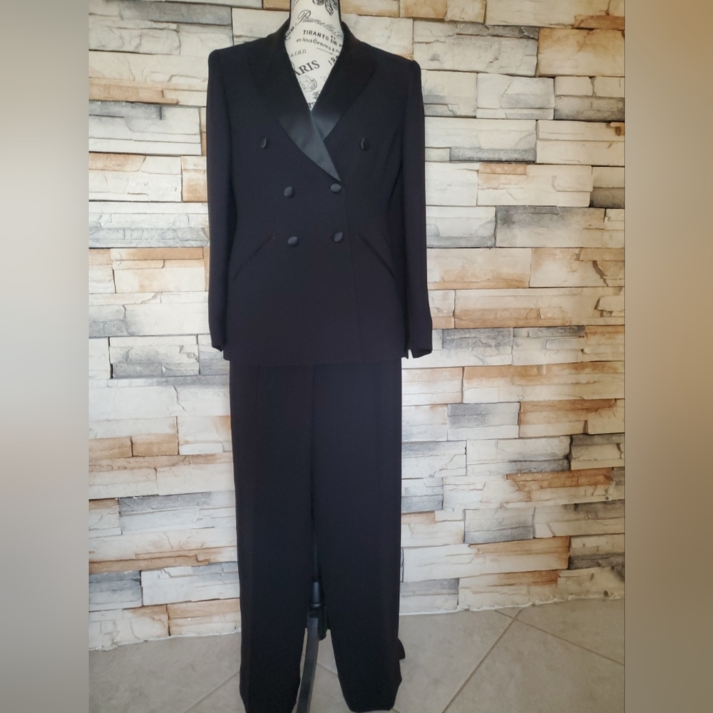 NWOT Kasper Petites Women's Black Double-Breasted Tuxedo Style Suit Size 4P